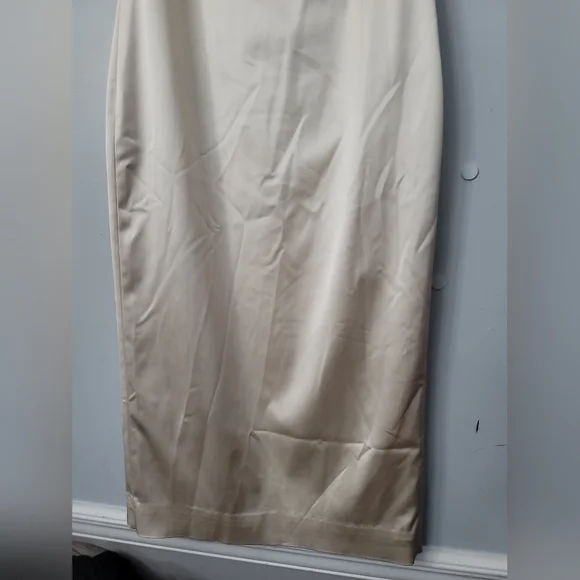 Dress the Population Verona Off the Shoulder Satin Midi Cocktail Dress - Picture 5 of 10